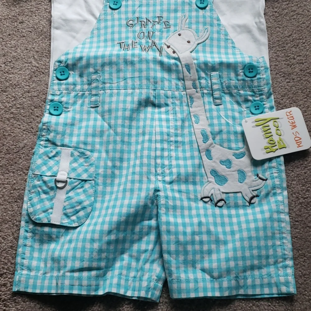Cute shortall and T shirt set